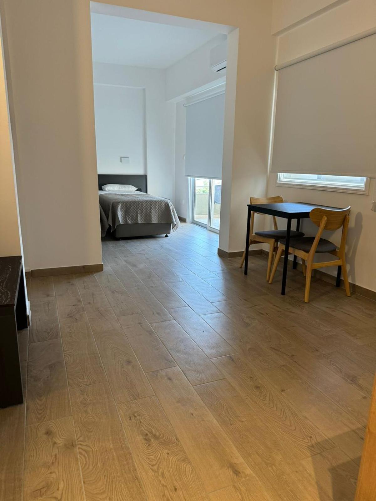 Sunflower Hotel Apartments Larnaca Dış mekan fotoğraf