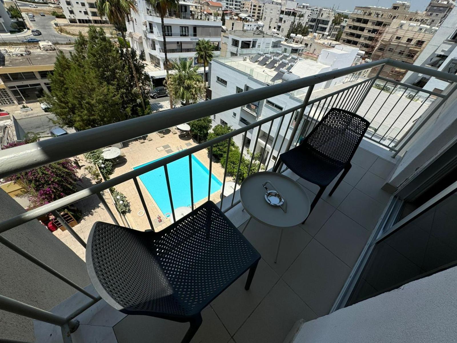 Sunflower Hotel Apartments Larnaca Dış mekan fotoğraf