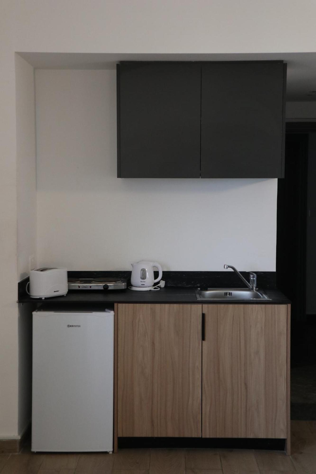 Sunflower Hotel Apartments Larnaca Dış mekan fotoğraf