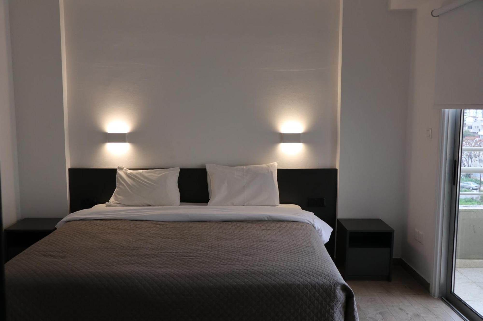 Sunflower Hotel Apartments Larnaca Dış mekan fotoğraf