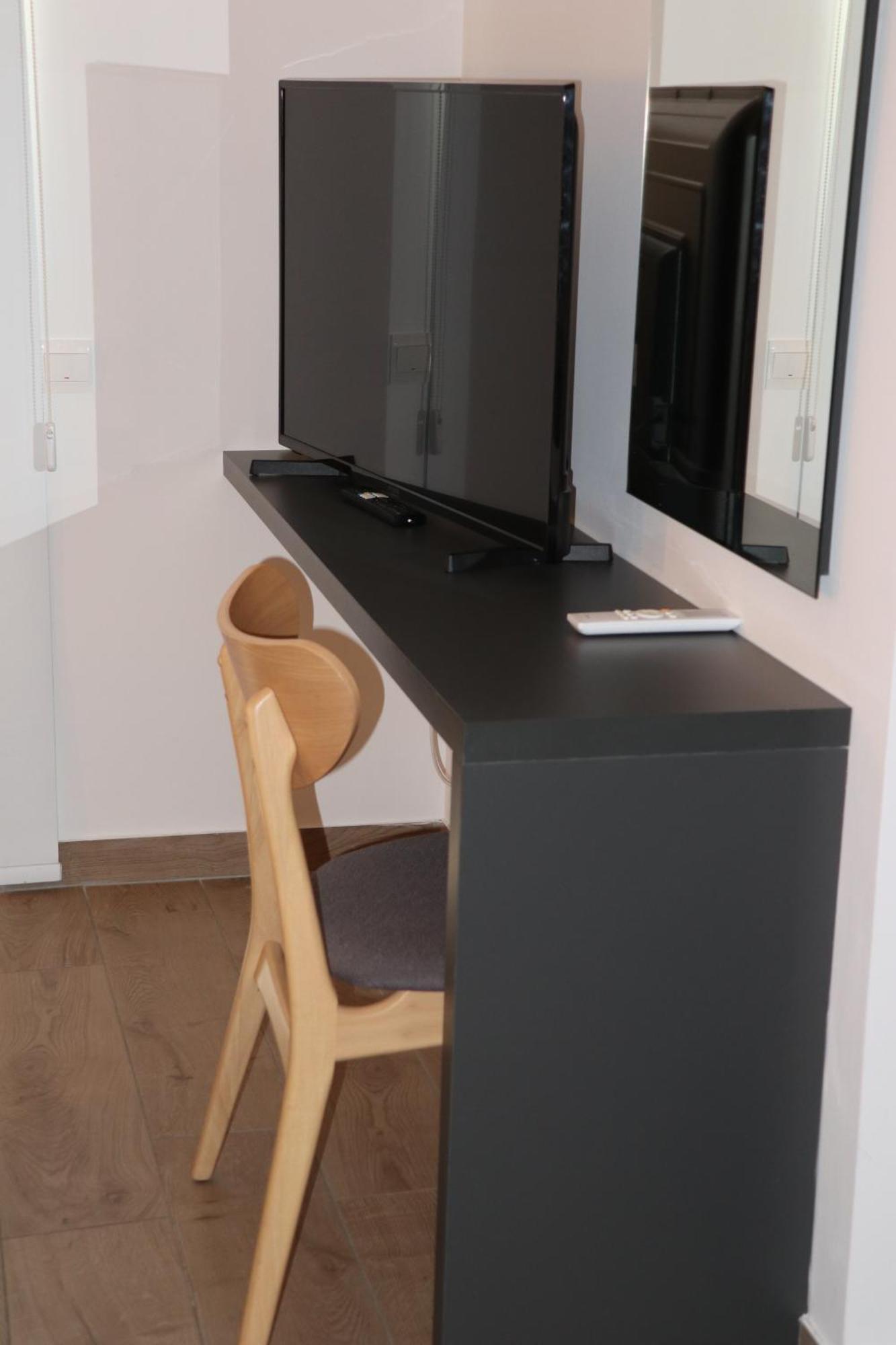 Sunflower Hotel Apartments Larnaca Dış mekan fotoğraf
