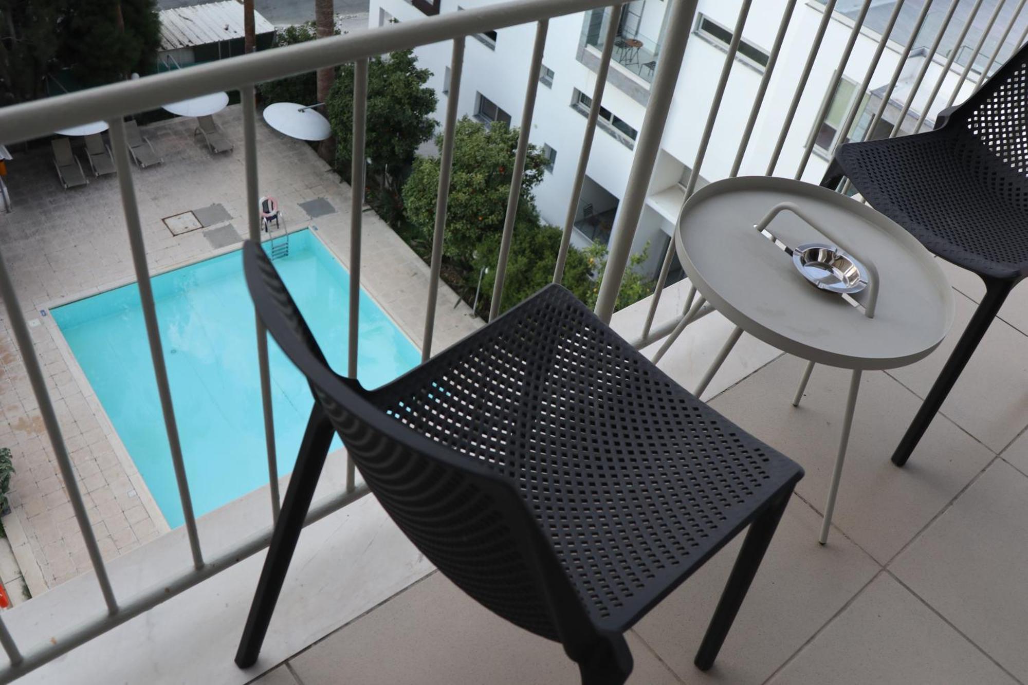 Sunflower Hotel Apartments Larnaca Dış mekan fotoğraf