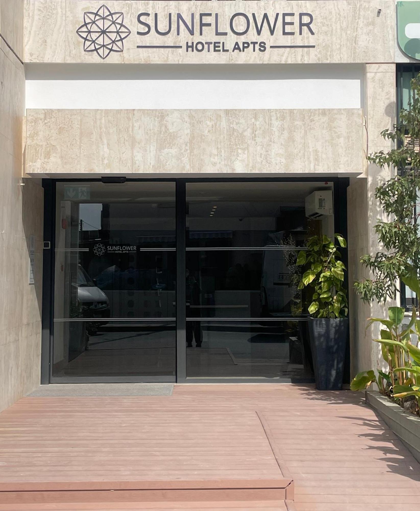 Sunflower Hotel Apartments Larnaca Dış mekan fotoğraf