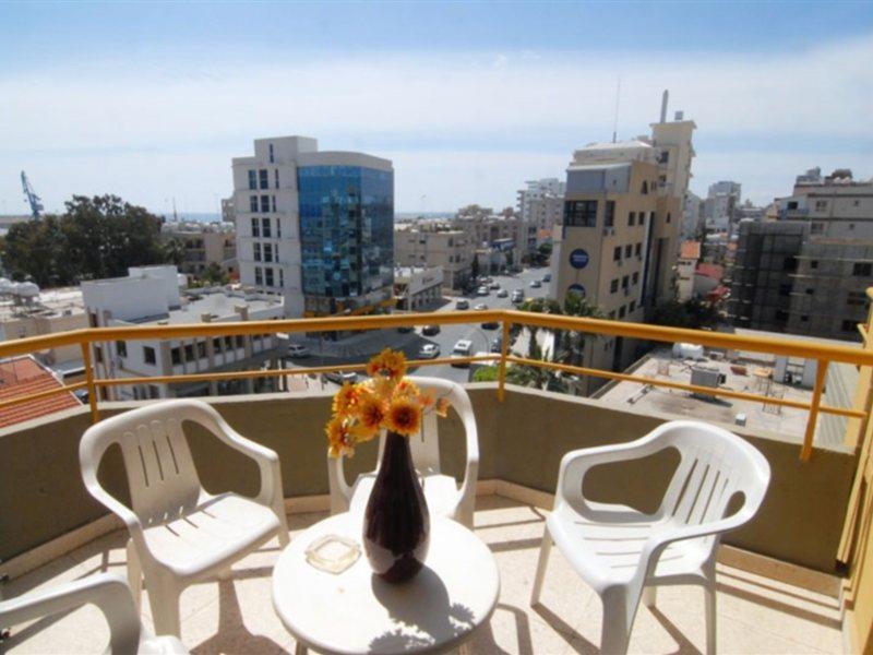 Sunflower Hotel Apartments Larnaca Dış mekan fotoğraf