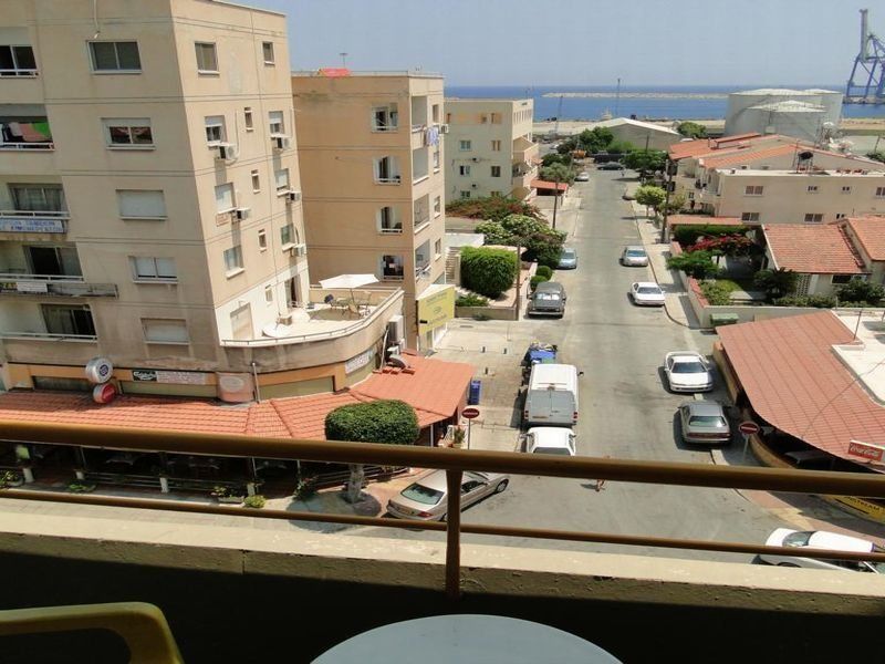 Sunflower Hotel Apartments Larnaca Dış mekan fotoğraf